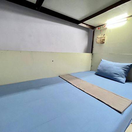 Mador Malang Dorm Hostel Kültér fotó