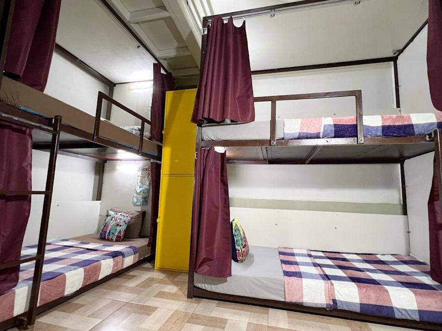 Mador Malang Dorm Hostel Kültér fotó